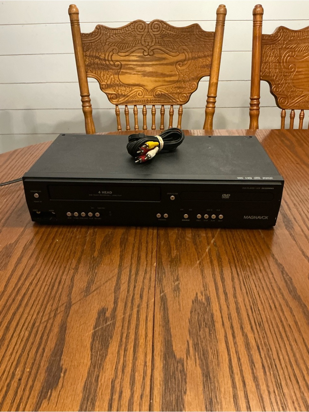 Magnavox DV220MW9 DVD VCR Combo VHS Player 4-Head NO REMOTE for parts